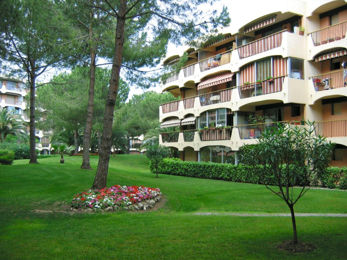 ماندوليو لا نابول Lagrange Vacances Les Trois Rivieres الغرفة الصورة